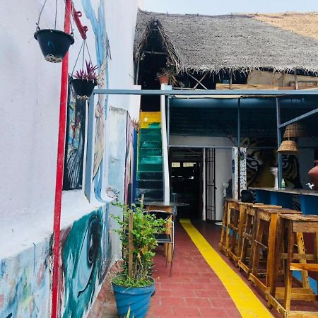 Gurukulam Hostel Puducherry Zewnętrze zdjęcie